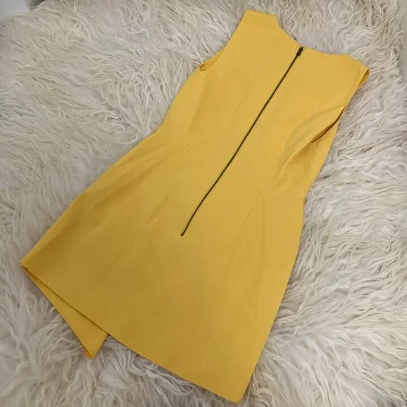 Alice + Olivia Callie Asymmetrical Drape Dress - Picture 8 of 12